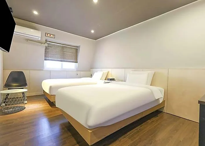 Hotel The Hit