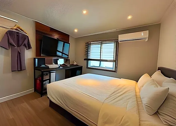 The Hit Hotel Busan